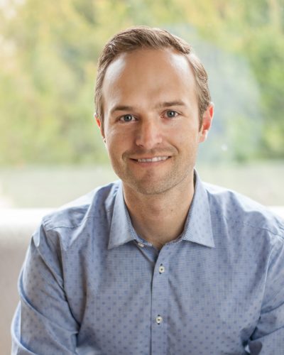 Will Devick of dl&co chartered professional accountants in Kamloops and Revelstoke smiling for professional headshot.